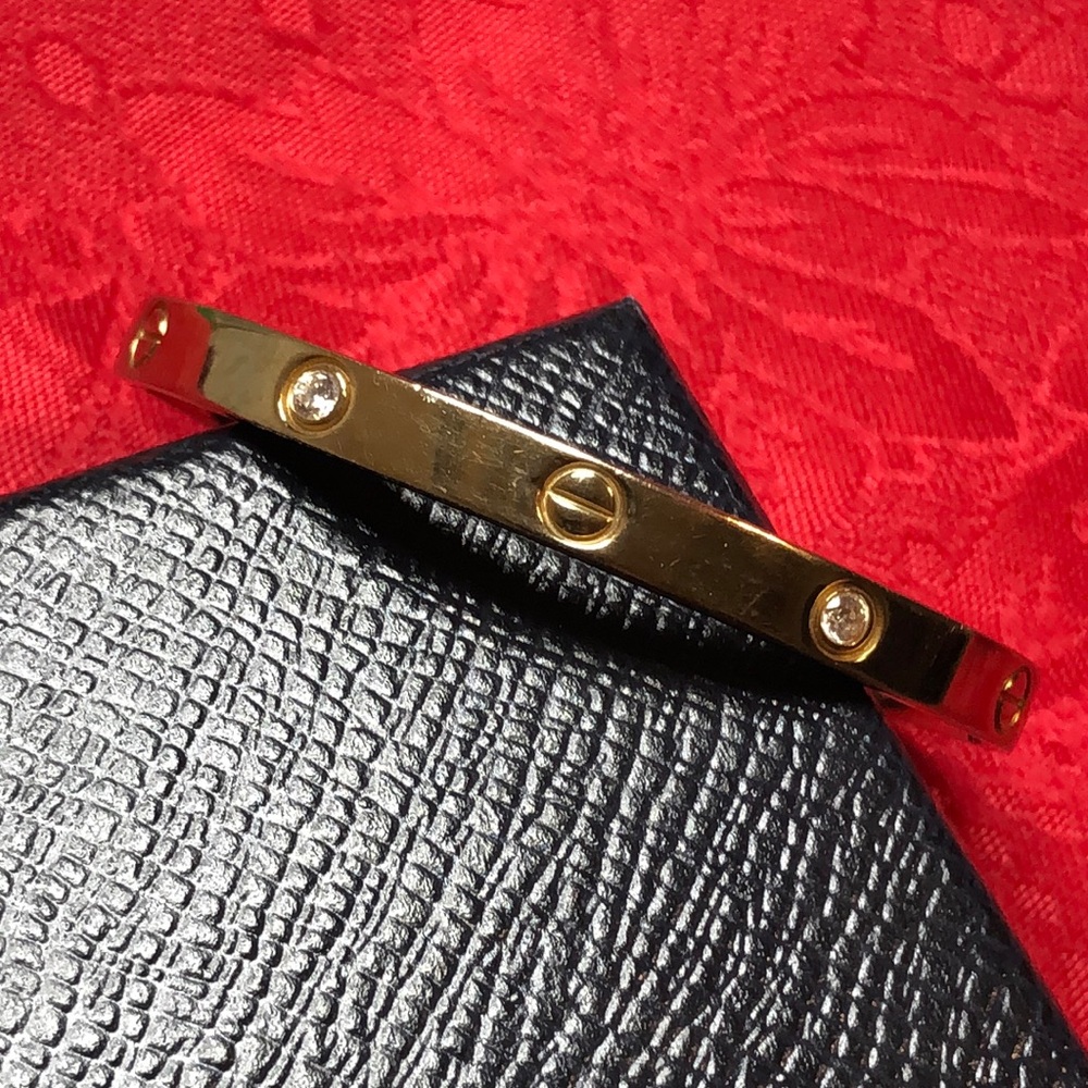 Vintage Fancy Stainless Steel Gold Bangle With Swarovski Shiny Crystal